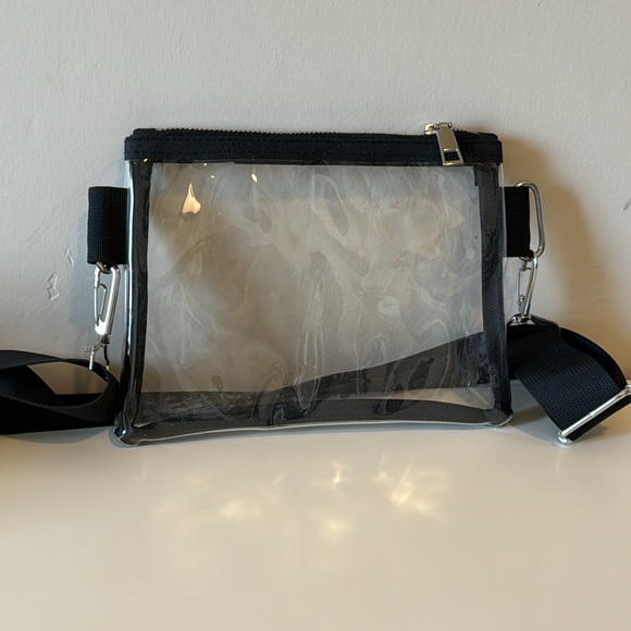 Everywhere Clear Bag - Picture 3 of 8